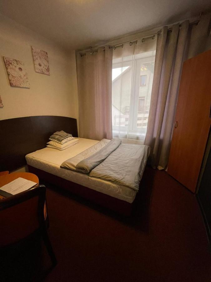 Willa Kaskada Lomianska 33 Warszawa المظهر الخارجي الصورة